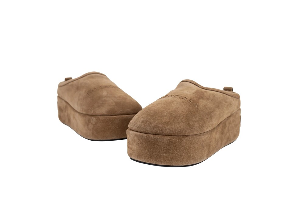 Balenciaga Tan Brown Shearling Alaska Platform Slides Size 39